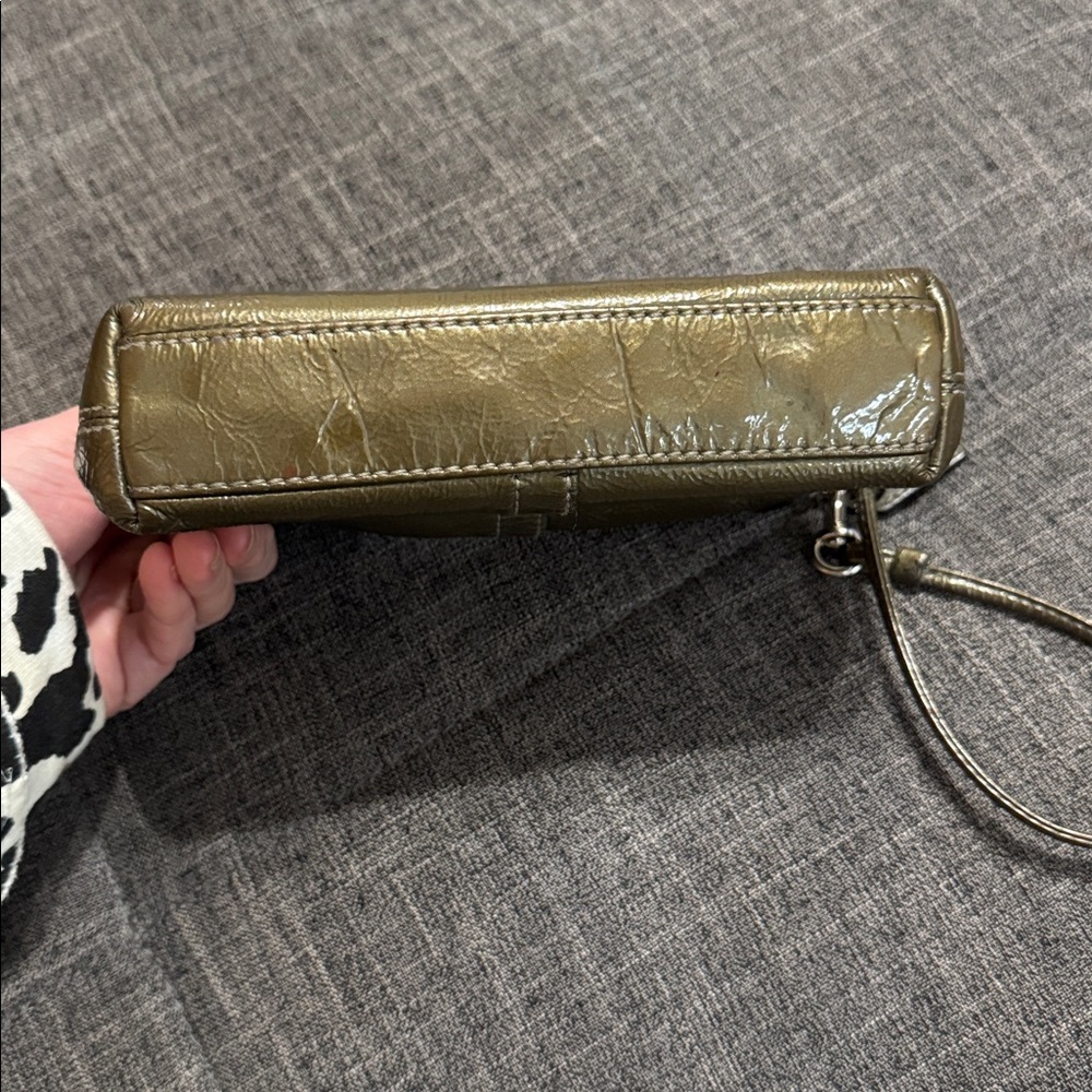Vintage Coach Olive Metallic Leather Wristlet Clutch | Turn Lock Mini Bag - Picture 7 of 8